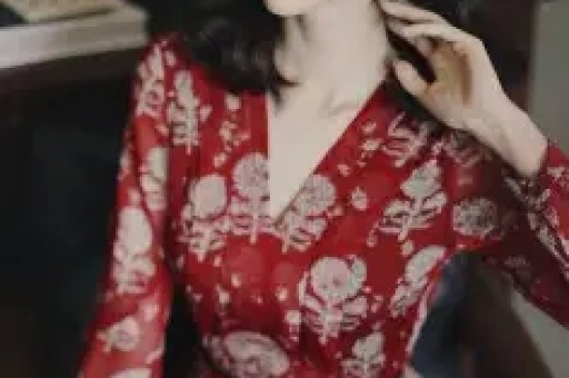 明星餐饮店集体“塌房”：当流量光环照不亮真金白银的账单-第1张图片-